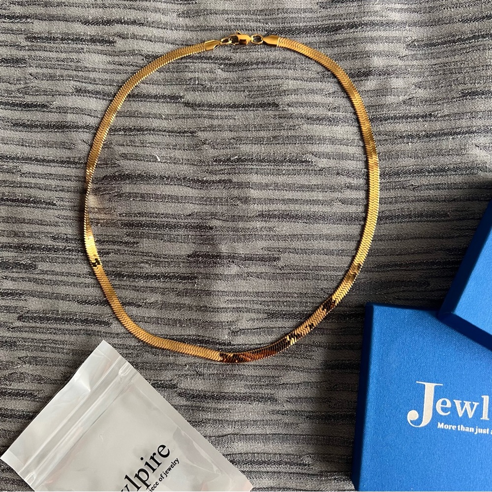 Jewlpire Gold Necklace - NWT